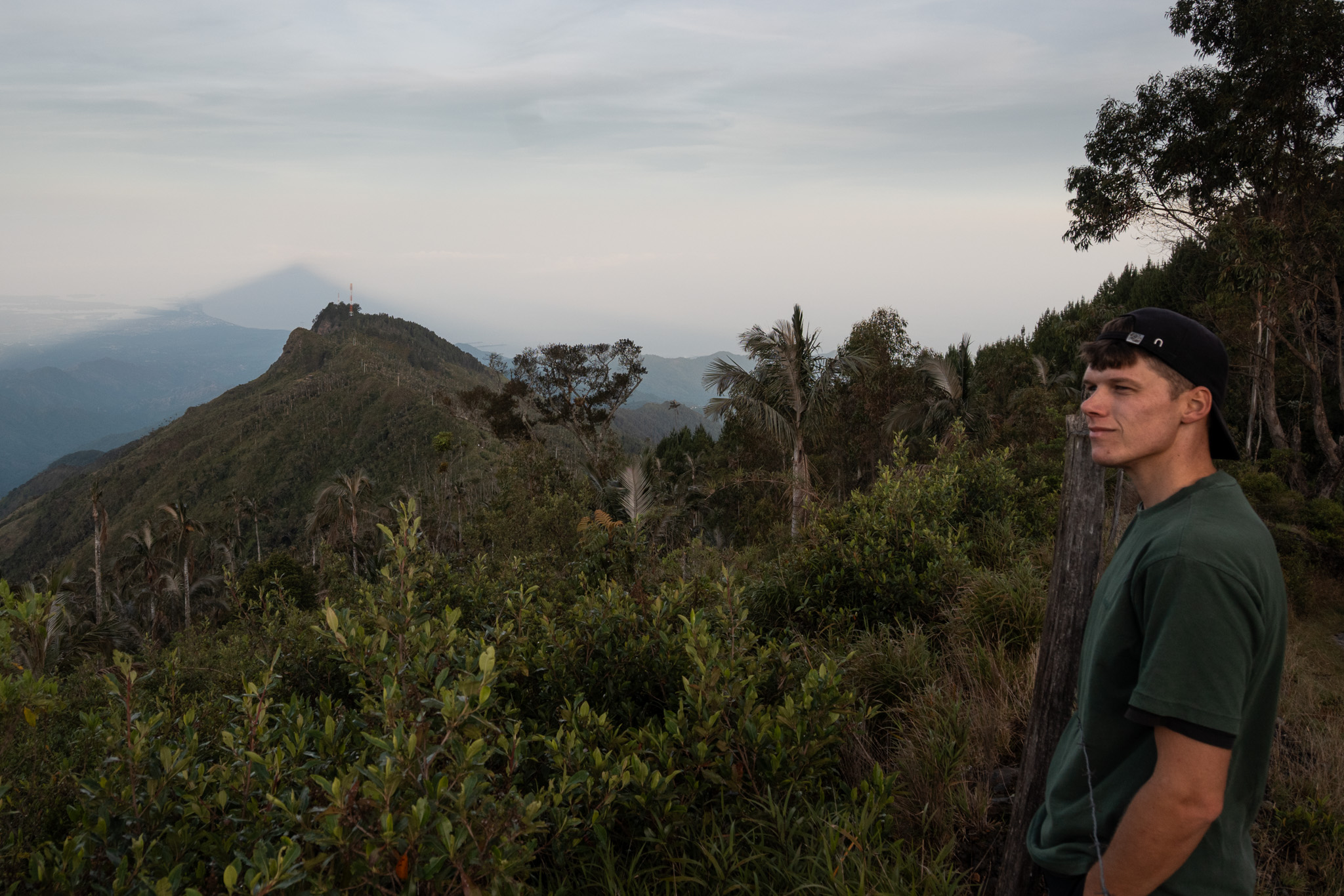 cero kennedy hike minca colombia breakawaywithbart