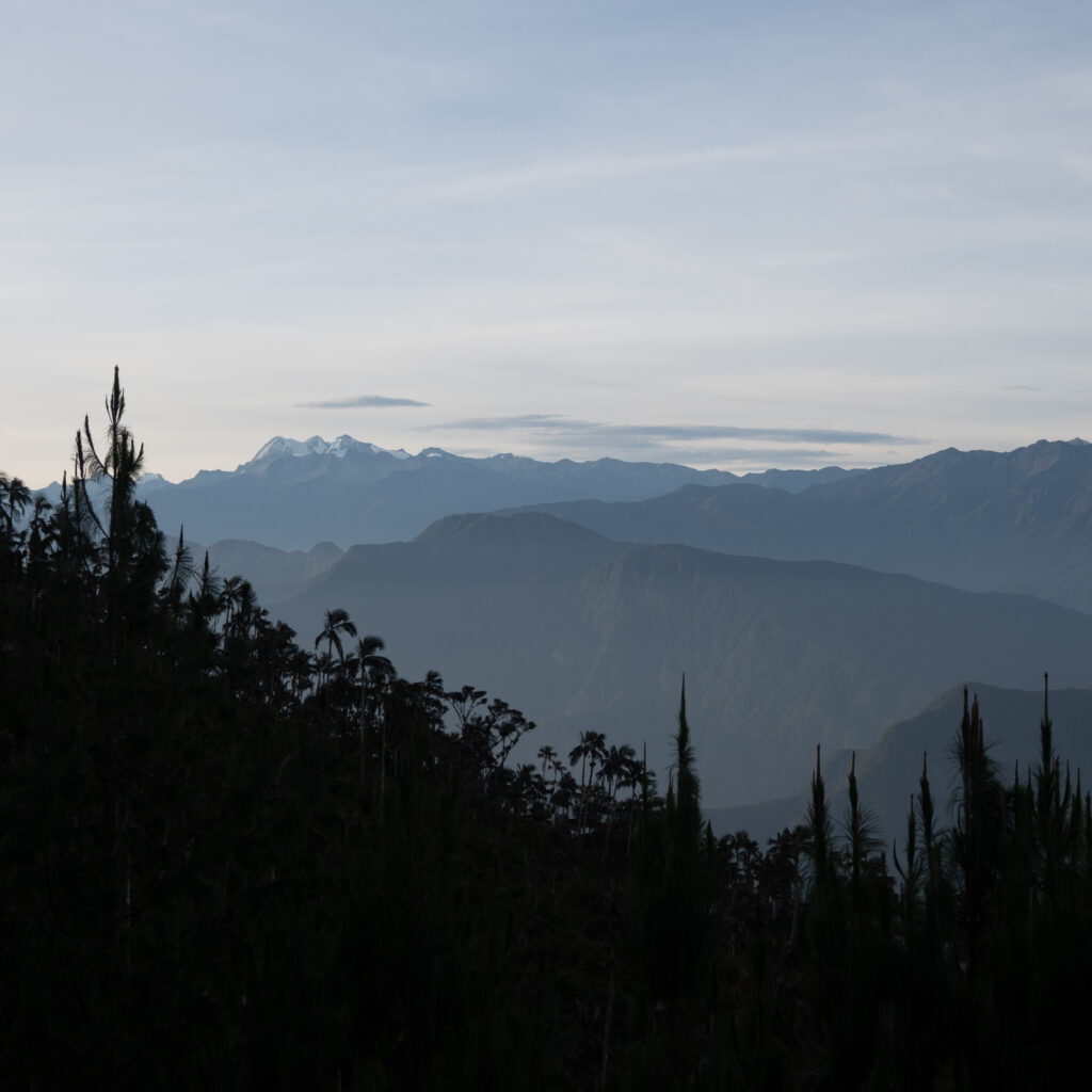 cero kennedy hike minca colombia breakawaywithbart