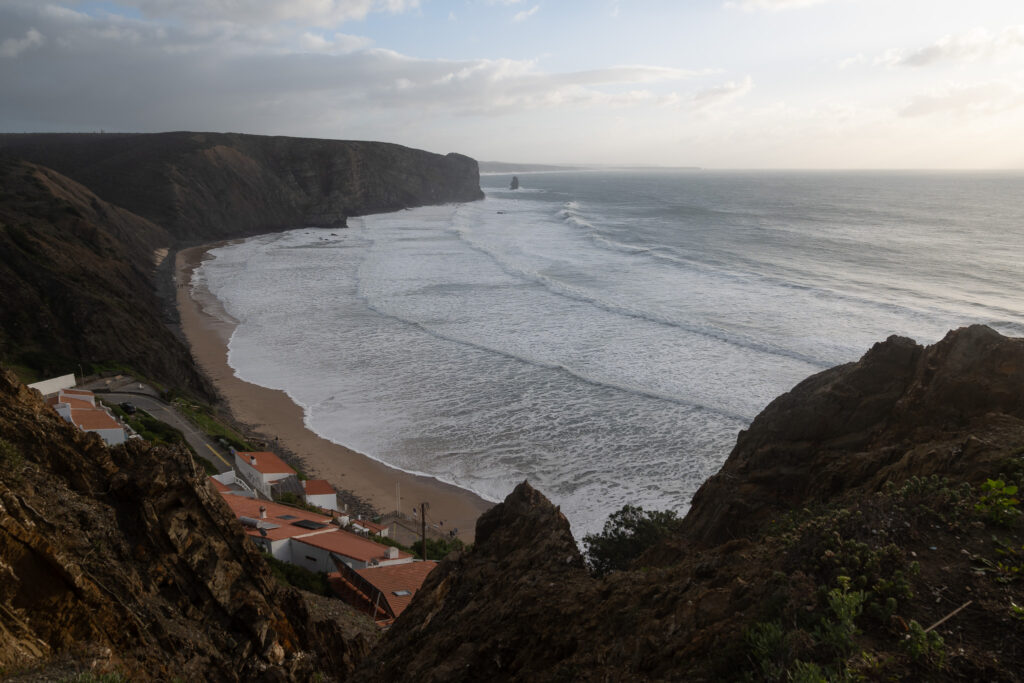 Fishermen's trail guide hiking praia de Arrifana